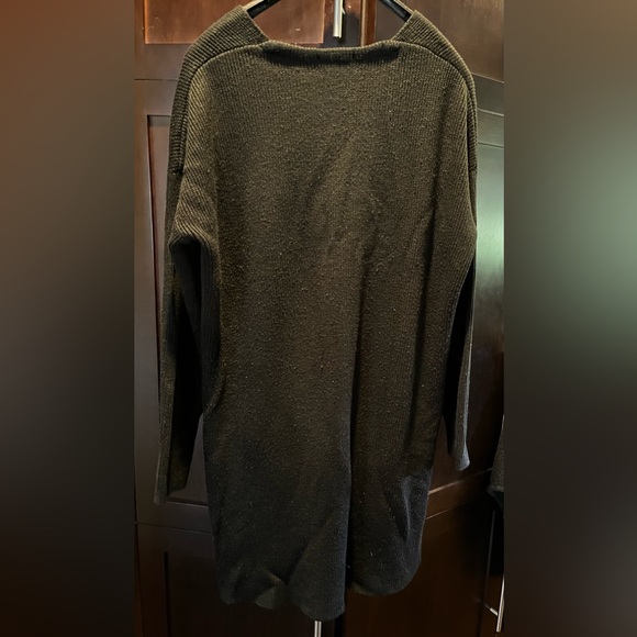 H & M Size Small Black Sweater - Picture 3 of 3